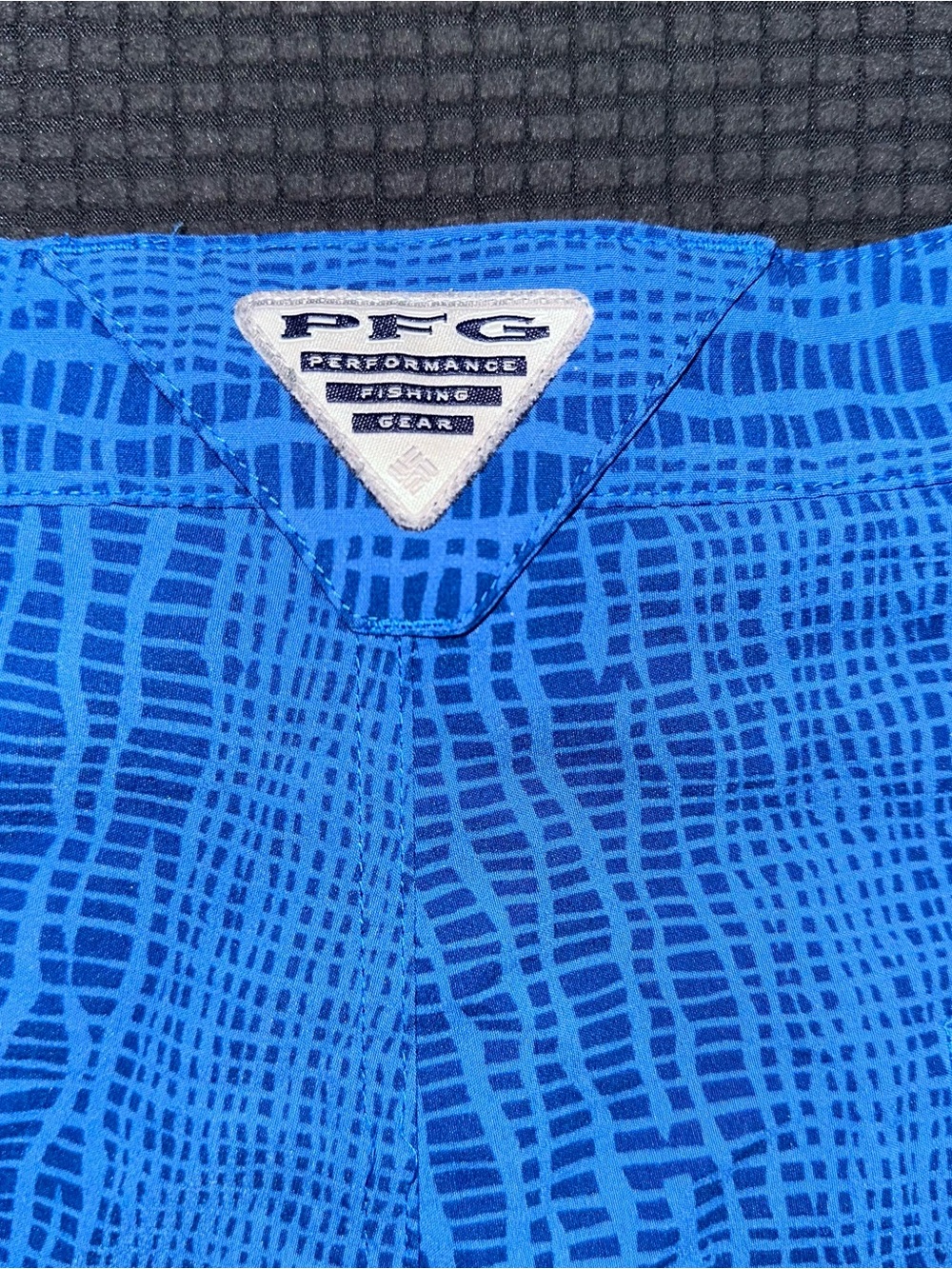 Columbia PFG Blue Pattern Fishing Shorts Omni Shield Mens 40x10 - Picture 5 of 7